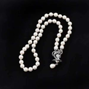 Desginer Viviene Westwoods 2023 New Western Empress Dowager Barock Water Drop Pearl Necklace Women's Advanced 3D Saturn UFO Pearl Necklace