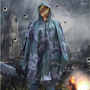 Raincoats Waterproof Poncho Camouflag Outdoor Multifunktionell vandring Regnrock Män Betvande tunn regnrock tillgänglig för grossist