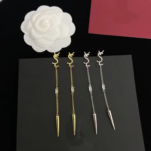 Yeni Moda Songle Chandelier Küpe Kadınlar Tasarımcı Kolye Küpe Hassas Basit Hediye Takı Altın Gümüş İsteğe Bağlı Yüksek Kalite Kutu