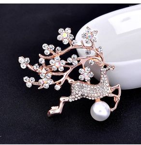 Brooches MOONROCY Rose Gold Color Crystal Brooch OL Deer Trendy Flower Cute Synthetic Pearl Jewelry For Women Gifts Gift Drop