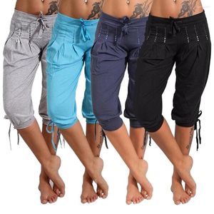 Calça feminina shorts casuais curtos atirar mulheres de baixa ascensão Sports plissados ​​esportes Capri