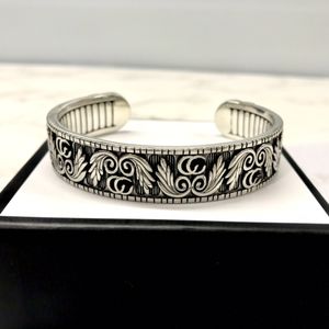 Designer-Armband-Stulpe-Armband-Mann-Frauen-Geschenk-Edelstahl-klassischer Buchstabe-Armband-Schmucksache-Frauen-Qualitäts-feine Produkte Armbänder A9