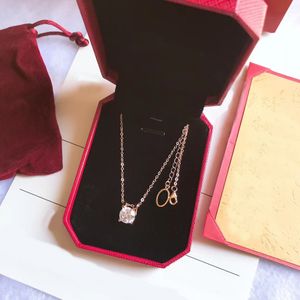 Stile classico Corno di toro Collane con diamanti singoli Collana da donna in oro rosa argento di lusso con pendente di design Gioielli regalo Alta qualità con scatola