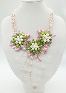 Naszyjniki wiszące naturalne ogromne barokowe perły. Ręcznie robione tkaninowe naszyjnik kwiatowy. Klasyczna wspaniała biżuteria Naszyjka ślubna Bride 20 ”