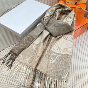 Designer Wram Scarf For Women Laides Luxury Cashmere Scarves Fashion Full Letters Stripes Khaki Wraps Winter Wool Scarfs G2311038Z-6