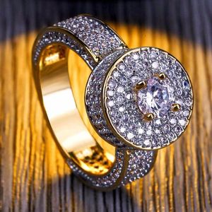 Pierścienie klastra Hip Hop Luksusowy pełny sześcien cyrkonia na zewnątrz złoty pierścień złoty kolor mosiężny okrągły męski sygnat