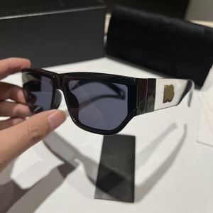 Luxury Vintage 001 Солнцезащитные очки Audrey Fashion Women Designer Big Rame Flay Top Sunglasses Leopard Plank Prame поставляется с коробками