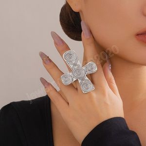 Exaggerated Cross Big Rings Vintage Carving Pattern Women Finger Ring Opening Jewelry Wedding Party Gifts Accessories New
