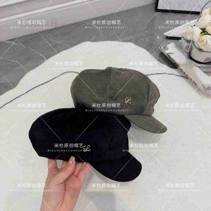 Newsboy Hats Designer 23 Erken Sonbahar Yeni Mektup Şapka Moda Minimalist Işık Lüks Stil Sanatçı Şapkası Yüzü Küçük Belle Hat AI1L