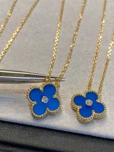 Brand Luxury Limited Edition Clover Designer Pendant Necklaces Womens 18K Gold Blue Stone Diamond Crystal Elengant Choker Necklace Jewelry