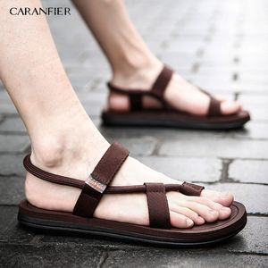 Gai Caranfier Yaz Plajı Erkekler Sıradan Sandalet Gladyatör Roman Sandalyas Erkek Ayakkabı Yetişkin Kayma Düz Flip Flops 230403