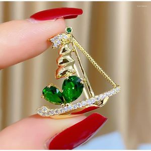 Brooches Female Fashion Green Crystal Sailing For Women Luxury Yellow Gold Color Copper Zircon Alloy Brooch Safety Pins