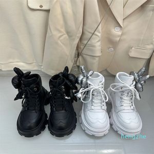 Schuhe für Damen, Leder-Knöchel-Motorradstiefel, runde Zehenstiefel, Perlen-Space-Kaninchen-Herbst-Winter-Modeschuhe