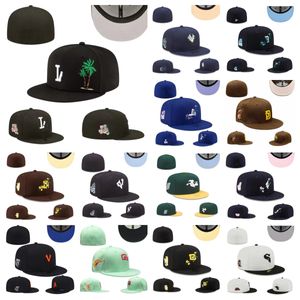 Mężczyźni Designerskie Designerskie Czapki Rozmiar Flat Hat Baseball Fit Flat Hat Hafdery nowa czapka ERA Regulowana czapki koszykówki Sport Hip Hop Failies Mesh Cap Order