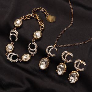 Designer Necklace Bracelets Earrings Jewelry Set Retro Gold Romantic monogram Black Red White Crystal Rhinestone Fashion Family Couple Gift Bangle