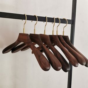 Hangers Racks Solid wood suit hanger Brass household winter coat hanger Black walnut clothing store display rack 230403