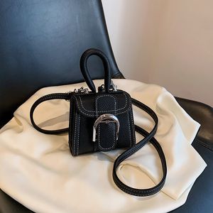 Modedesigner barn flickor handväskor baby liten axel crossbody väskor mini bokstäver pu cross body hand messenger väska damer lyxys klassisk koppling myntpåse