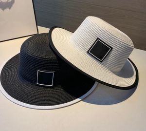 Designer Straw Hat 2023 Summer New Flat Top Hat Högkvalitativ herr damer Samma Sun Visor Panama Sun Beach Caps