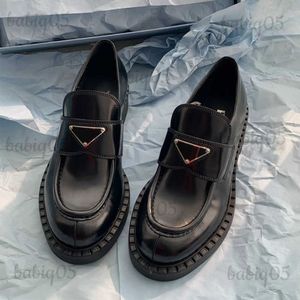 Designer mulheres monolith vestido mocassins sapatos de couro preto aumentar plataforma tênis cloudbust clássico patente matte mocassins treinadores t231104