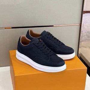 Designer de luxo Bevety Hils Sapatos Casuais Branco Preto Couro Técnico Casual Andando Famoso Borracha Lug Sole Party Wedding Runner Skate Andando EU46 13