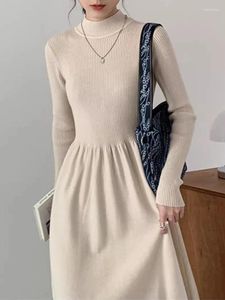 Casual klänningar Långt stickade klänningar Kvinnor Autumn Winter Sweater Elegant Fashion Sleeve Ladies Chic Solid Color Robes