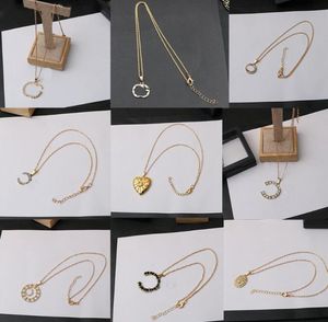 20style Modedesigner 18 Karat vergoldete Anhänger Halsketten Luxusmarke Edelstahl Brief Gliederkette Männer Frauen Paar Schmuck