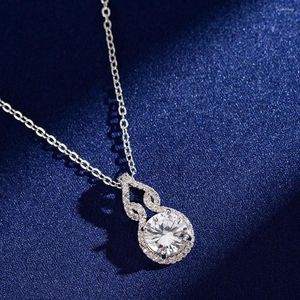 Pendanthalsband lyxiga full cz glänsande bröllopshalsband för kvinnor zirkoner högkvalitativa fancy kvinnlig charm pendent smycken chokers gåva