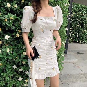 Women's T Shirts Bohemian Square Collar Dress Female Hubble-bubble Sleeve White Women Temperament Elegant Floral Skirt Falbala Sleeves