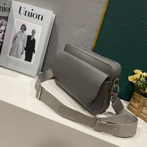 Men and Women Messenger bag Fashion Vintage style Shoulder bag Luxury Phone Bag Short Money clip Soft Cow leather plastic M22482 M22611