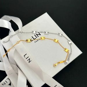 Designer armband för kvinnor charm hänge mode trend temperament klassiska guldarmband par