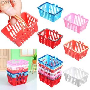 Kitchens Play Food Mini Shopping Basket Pretend Play Toys Kids Supermarket Shopping Hand Basket Model Doll House Miniature Furniture Doll AccessoryL231104