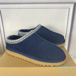 Designer -Boot Tazz Sólido Redondo Toe Bota Curta Pele de Carneiro Clássico Super Mini Grosso Sole Boot Inverno Mulheres Sapatos Baixos Camurça Superior Lã Outono Bota