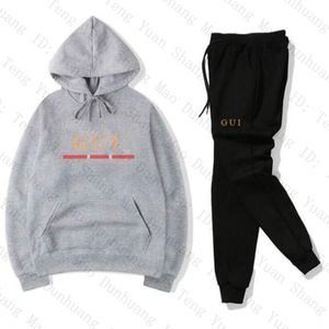 Män sätter Sweatsuit Designer Tracksuits Men Kvinnor Hoodies and Pants 2 Pieces Outfits Luxury Sweatshirt Pullover Casual Tennis Sport Tech Fleece Tracksuit Streetwear