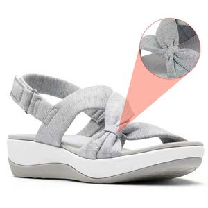 Sandali Scarpe da donna taglie forti 2022 Sandali sportivi per le vacanze estive Cinturino alla caviglia Bastoni magici Indossare calzature leggere con plateau da donna AA230403