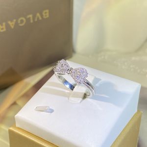 Sweet Love Bowknot Band Pierścienie dla kobiet ładne słodkie bling diamond lśniący kryształ urok elegancki designerka bowcy pierścionka zaręczynowe Anillos biżuteria