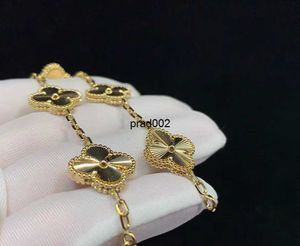 Luxury Van Clover Designer Bracelet Pearl 4 Pieces 18k Gold Necklace Earrings Diamond Wedding Laser Brand Charm W46W