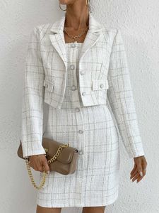 Vestido de duas peças de moda feminina Mujer e saia de tweed bibs saia de babador de botão pequeno e elegante