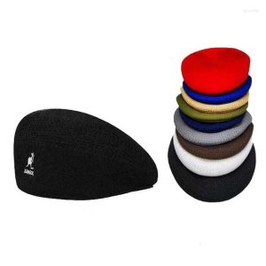 Berets Kangol Fashion Solid Color Kangaroo Вышивая берт для женщин четыре сезона.