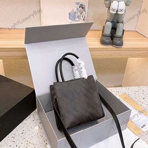 Luxury Designer Bag For Women British Style Bags Print Shoulder Bag Womens Fashion Soft Leather Handbag Lady Crossbody Female Purse 230404