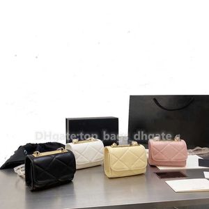 豪華なミニフラップクロスボディバッグゴールドメタルショルダーチェーンハンドバッグデザイナーバッグを備えた財布の女性