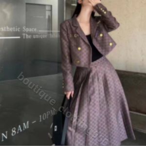 23SS 가을/겨울 여자 디자이너 캐주얼 드레스 고품질 G Jacquard Fabric Short Suit Jacket Cote Press Fold Dresses Suit Skirt