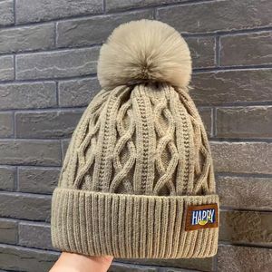 2023 inverno novo estilo mais veludo quente chapéu de lã estilo coreano chapéu frio moda simples rosto mostrando pequenas letras chapéu feminino de malha