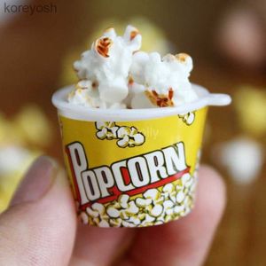 Kuchnie Plaga się jedzenie urocze mini 1pcs miniaturowy popcorn Dollhouse udawaj grę lalki house kithcen 1/6 1/12 Food for Blyth s Doll Accessories Toysl231104