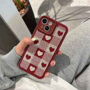 Phone Case Luxury Embroidery Love Heart Plush for iPhone 14 13 11 Pro Max XS XR Lens Protection Plaid Tpu Back Cover 231104