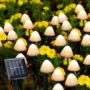 Nyhetsbelysning Solar Mushroom Fairy String Lights LED Outdoor Waterproof 8Modes Solenergi Powered in Ground Lights Decoration for Christmas Garden P230403