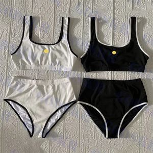 Costume da bagno sportivo da donna in metallo di marca a vita alta con bikini lavorato a maglia