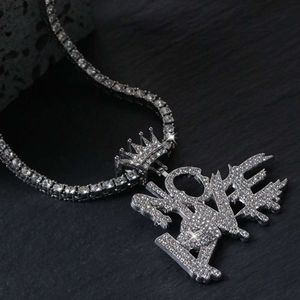 Hip Hop Style Diamond Letter Broken Heart Pendant Crown Button Cuban Chain Halsband