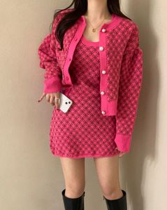Women's rose red color o-neck plaid grid pattern knitted sweater cardigan and tank dress 2 piece dress suit