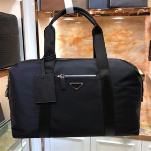 Lüks Erkekler Tasarımcı Duffle Bags Kadın Naylon Seyahat Çantası Büyük Kapasiteli Çanta Tuval Tote Kombinasyonlu Kilitli Anahtar Koruma Siyah GM235y