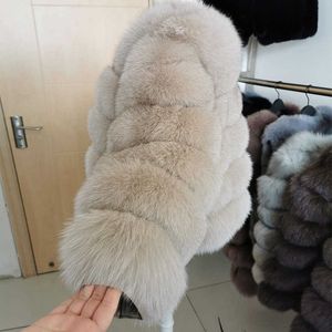 新しいMaomaokong 2024ファッションナチュラルリアルフォックスファーコート女性冬の温かい贅沢な毛皮ジャケットプラスサイズのアウトウェア女性ベストコートベージュ